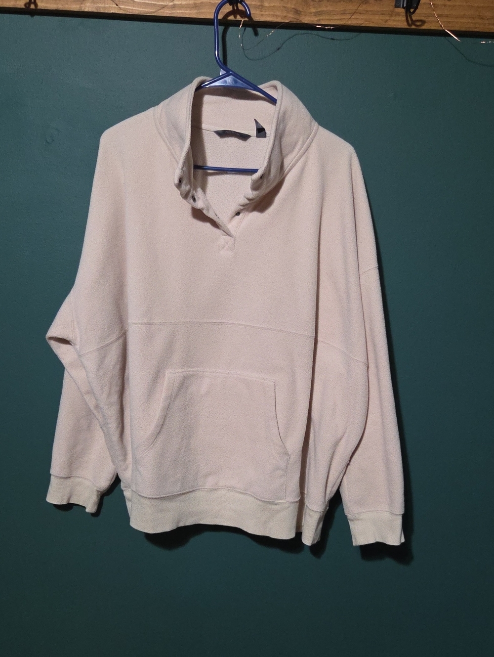 Women's Cream Pullover  Fleece